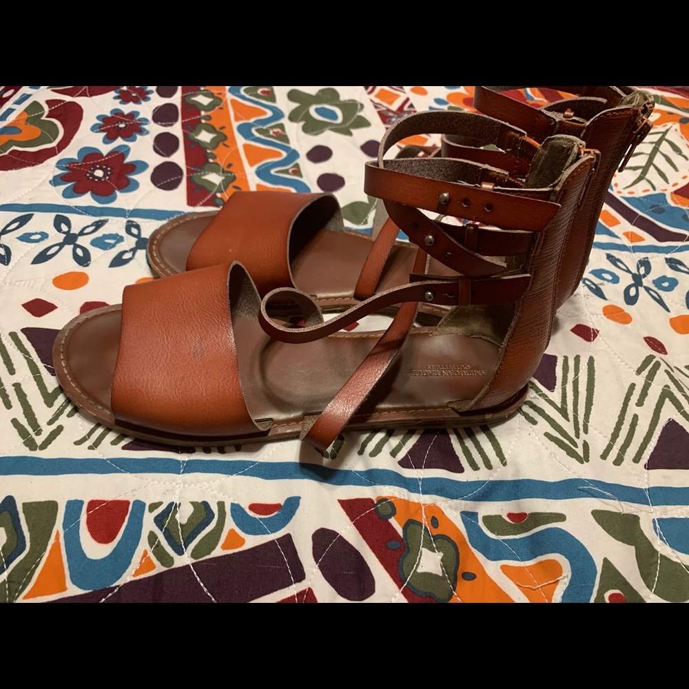 American Eagle sandals